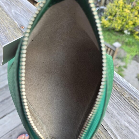 UNIQUE! Riah Fashion Pyramid Shape Tassel Wristlet Leather Bag - Leather Purse - Picture 5 of 5